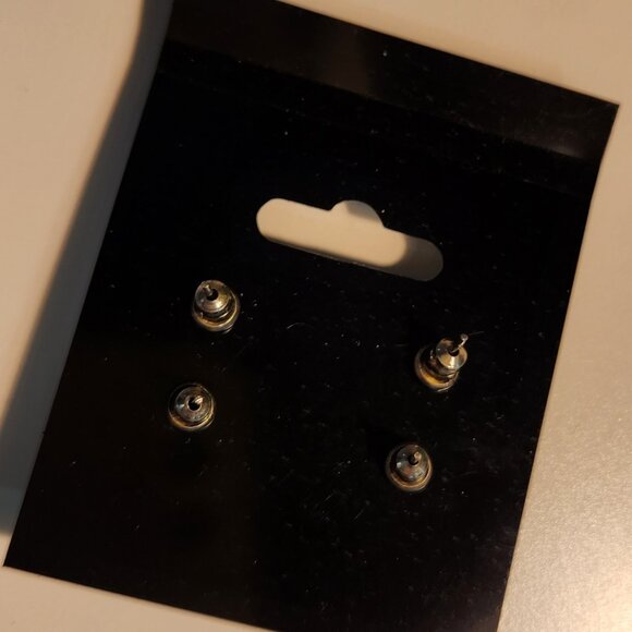 Two Pairs Stud Earrings - Light Green Jade & Light Rose Quartz - Picture 2 of 2